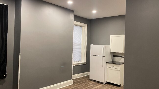 206 Carlisle St unit 1, Hanover, PA 17331 - photo 4