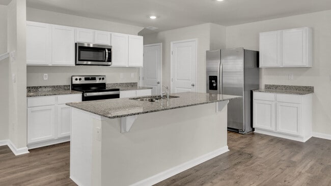 949 Jerry Price Dr, Knoxville, TN 37920 - photo 2