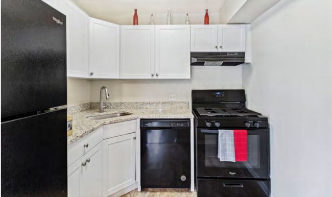 The Enclave at Kings Orchard, Odenton, MD 21113 - photo 4