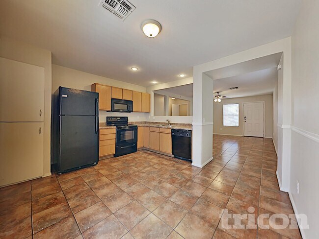 11519 W Windrose Ave, El Mirage, AZ 85335 - photo 5