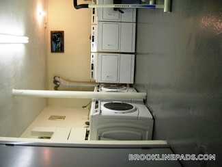 110 Babcock St Unit 18, Brookline, MA 02446