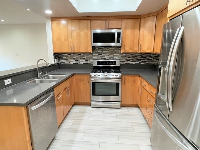 8180 Manitoba St unit 154, Playa Del Rey, CA 90293 - photo 5