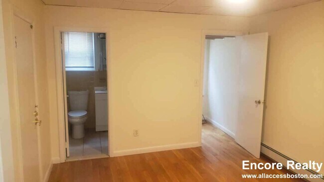 304 Beacon St unit B, Boston, MA 02116 - photo 6