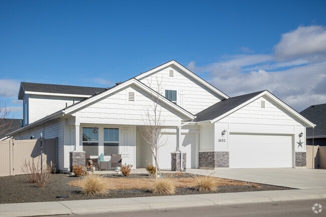 Modern craftsman homes in Middleton are perfect for larger families.