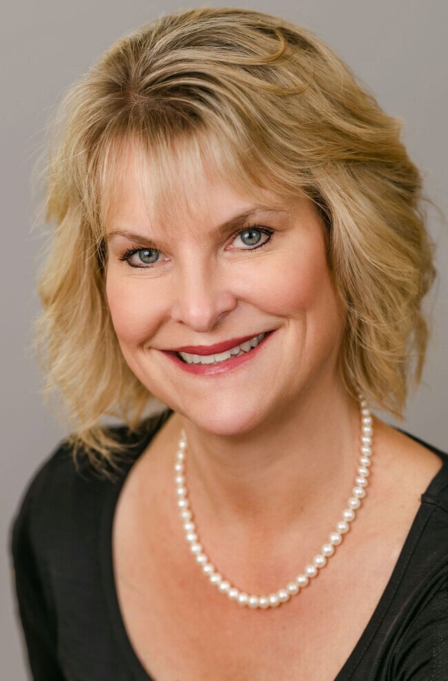 Gina Davis