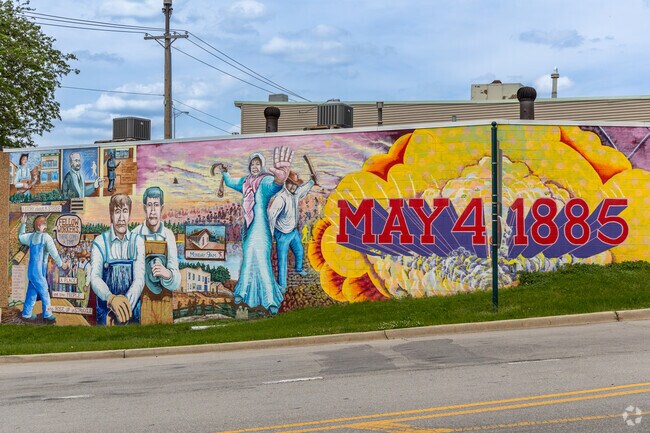 Lemont's downtown area features numerous vibrant murals.