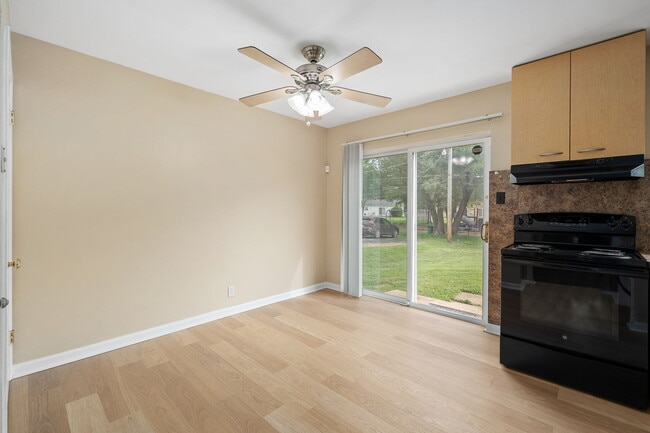 447 Olian Dr, Hazelwood, MO 63042 - photo 4