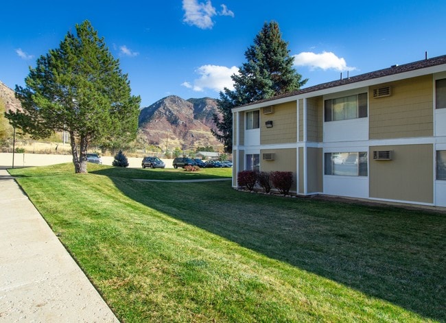 Canyon Crest, Ogden, UT 84404 - photo 4