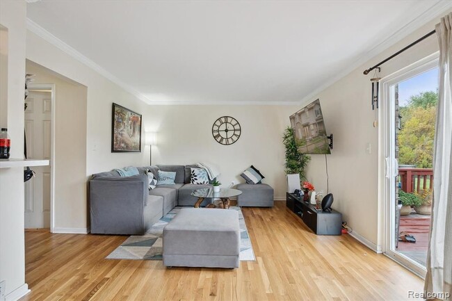 44563 Savery Dr, Canton, MI 48187 - photo 7