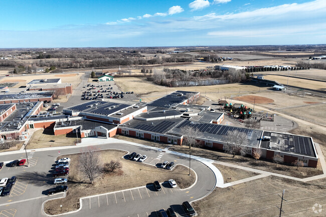 Maple Lake Elementary School is ranked above average among other area schools.