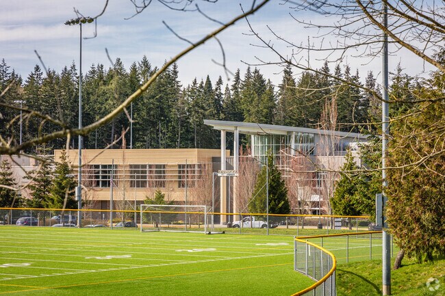 Lynnwood High School receives a B+ from Niche and serves the older students in the area.