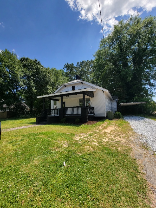 306 E Florida St, Clinton, SC 29325