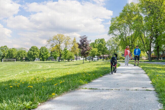 Cherokee Park is a great neighborhood for pet owners who love the outdoors.