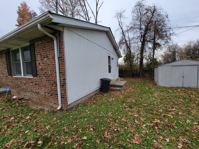 5 Shawnee Acres Cir, Dunbar, WV 25064 - photo 4