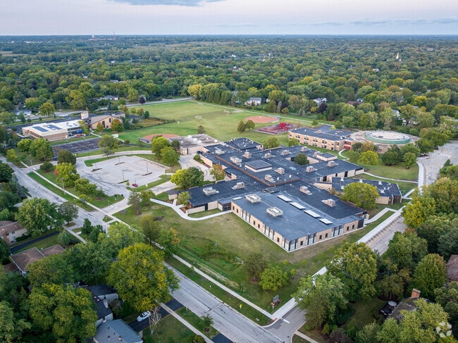 Barrington Middle School Station Campus