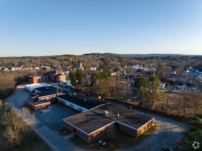 Jacques Memorial Elementary in Milford, NH serves Pre-K to 1st grade.