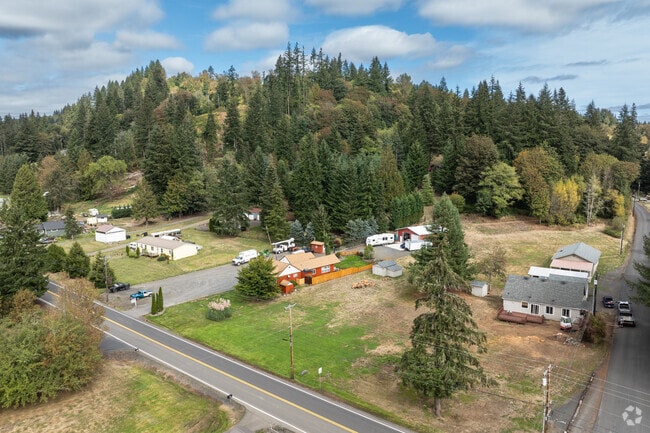 Coal Creek features quiet street with minimal traffic.