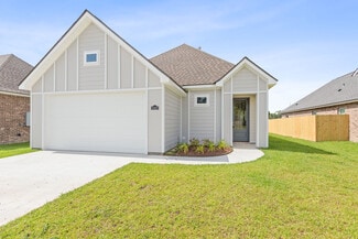 10427 Highland Lakes Dr, Denham Springs, LA 70726
