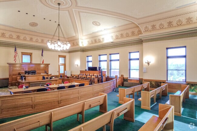 Dallas County Courthouse has undergone numerous renovations to mix history and modernity.