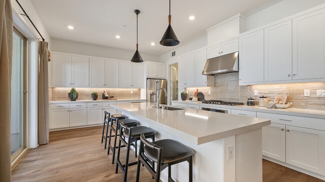 945 Walnut Terrace, Montebello, CA 90640 - photo 2