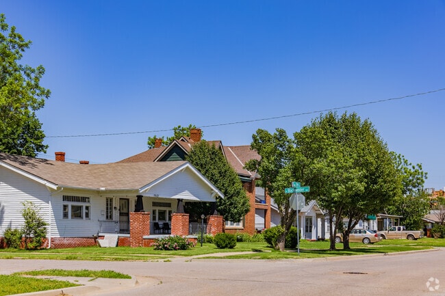 There is a wide array of architectural styles found in Epworth.
