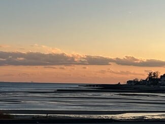 14 Nashawena Ave, West Haven, CT 06516