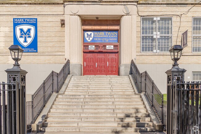 Mark Twain IS 239 for the Gifted and Talented is a public school located in Brooklyn, NY.