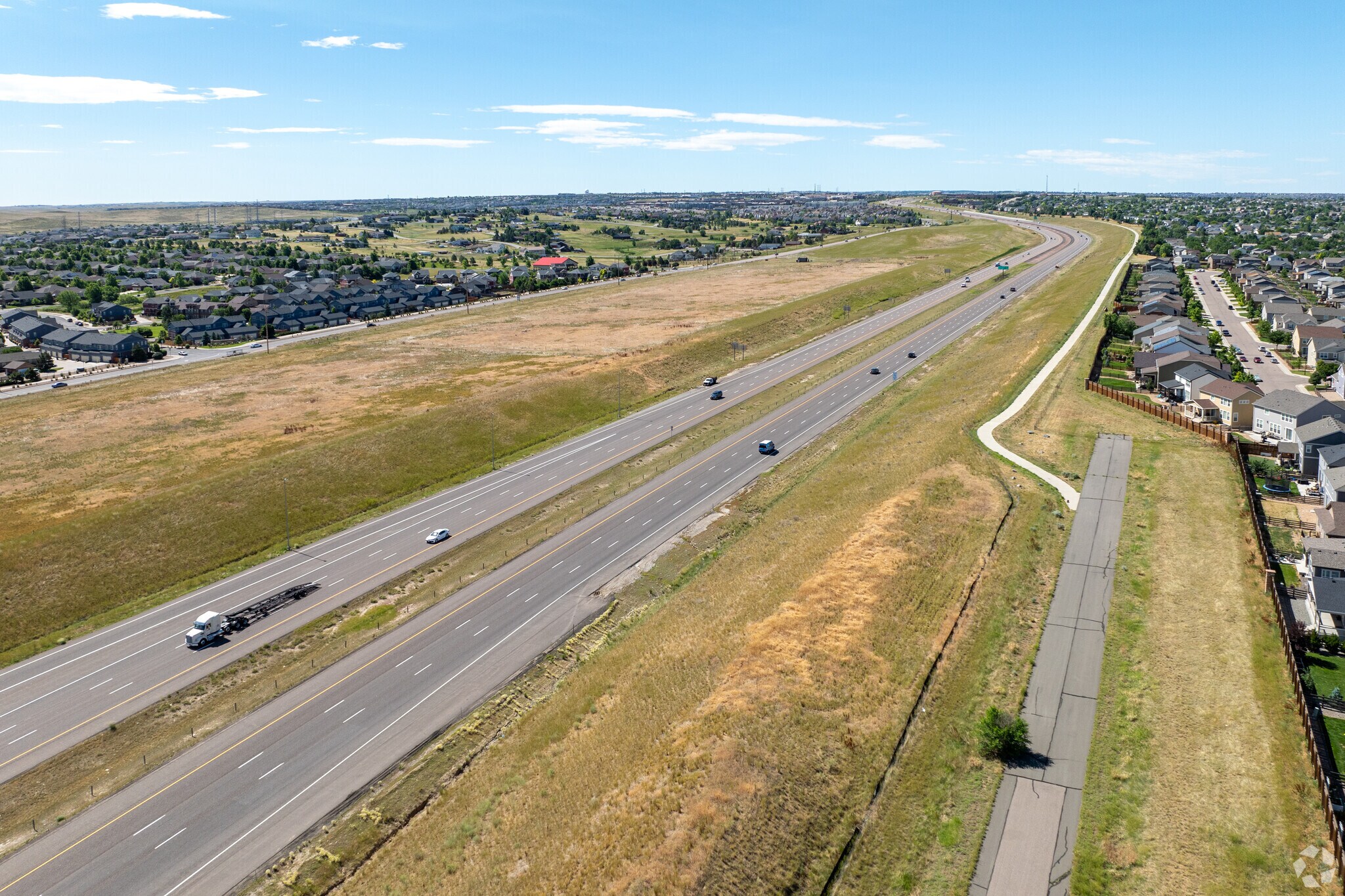 Hampden Villas residents cn use E-470 to get to Downtown Denver.
