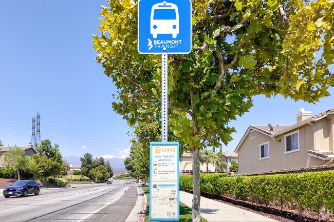 Multiple transit stops all through out the Fairway Canyon neighborhood for your conveniene.