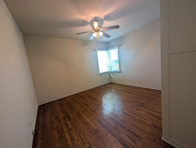 7026 Flight Ave unit 7026, Los Angeles, CA 90045 - photo 3