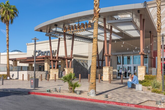 The Galleria at Sunset caters to Henderson residents with retail, shops and plenty of eateries.