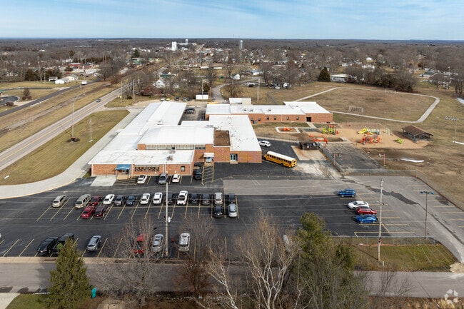 Gerald Elementary in Gerald, MO offers a nurturing learning environment.