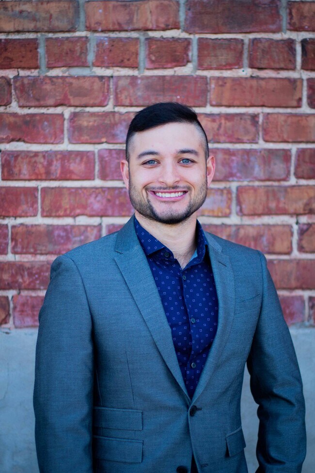 Agent Photo