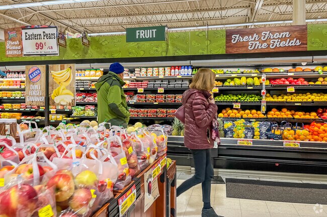 Shop fresh at Karns in Mt. Holly Springs.