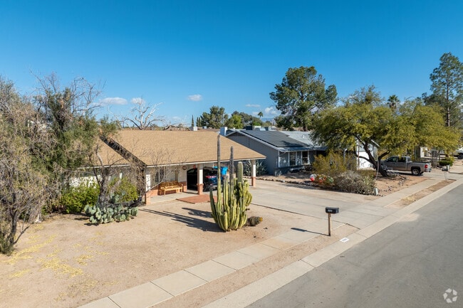 Ranch-style homes in Casas Adobes were largely built in the 1970s.