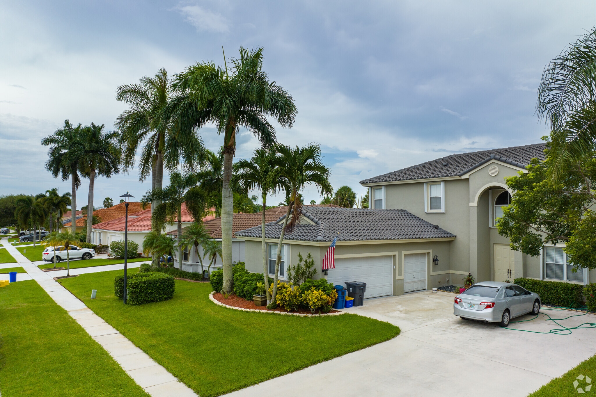 You will see well kept front yards and sidewalks in Journey`s End neighborhood.