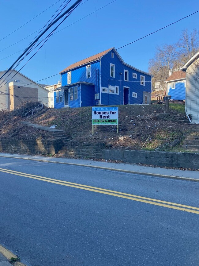 361 Falling Run Rd, Morgantown, WV 26505