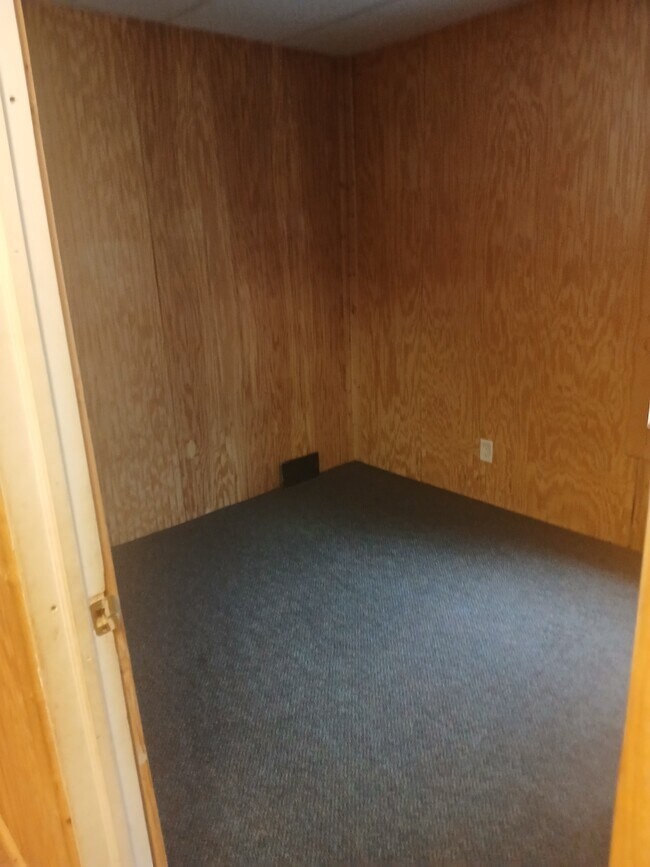 321 Myrtle St unit 321 Myrtle St. Apt, Rome, NY 13440 - photo 6