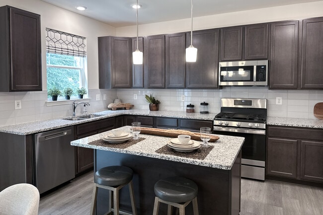 11-56 Red Cloud Loop, Elkton, MD 21921 - photo 7