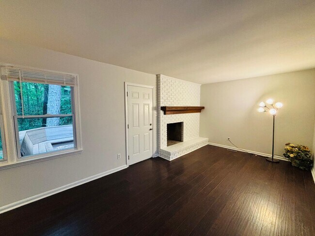 69 Merritt Dr, Chapel Hill, NC 27517 - photo 7