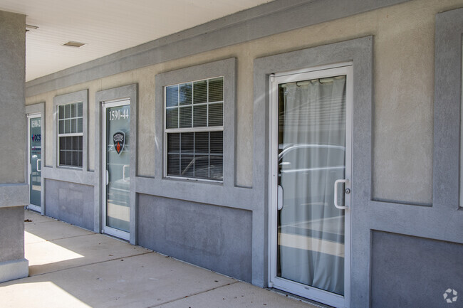 Citizens High offers close courter private learning.