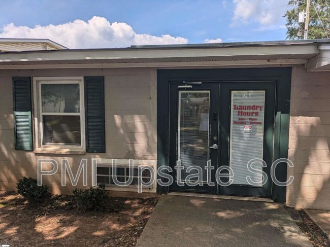 201 Chandler Dr unit 32D, Gaffney, SC 29340 - photo 7