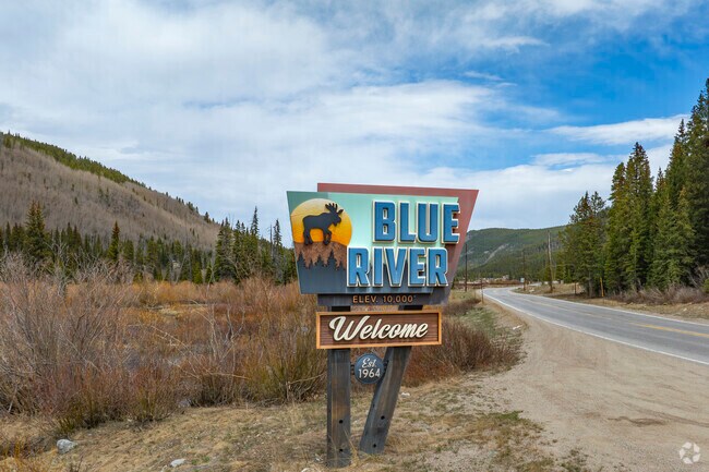 Blue River, Colorado has roots in the mining boom of the 1800s, when prospectors were drawn to the region’s gold-rich streams. Today, it’s a peaceful mountain town that honors its past while offering residents and visitors a quiet escape in the Rockies.