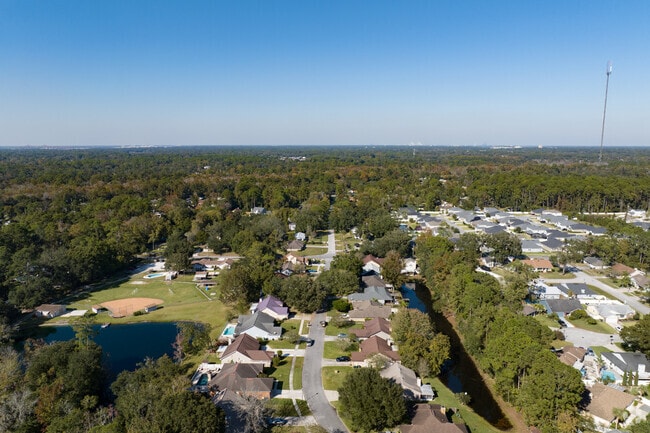 Newer subdivisions are located in Sans Souci.