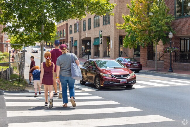 Many residents in Murphy appreciate the neighborhood’s walkability and quiet streets.