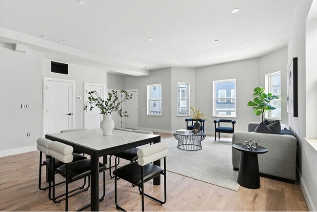 34 Woodford St unit 1, Boston, MA 02125 - photo 4