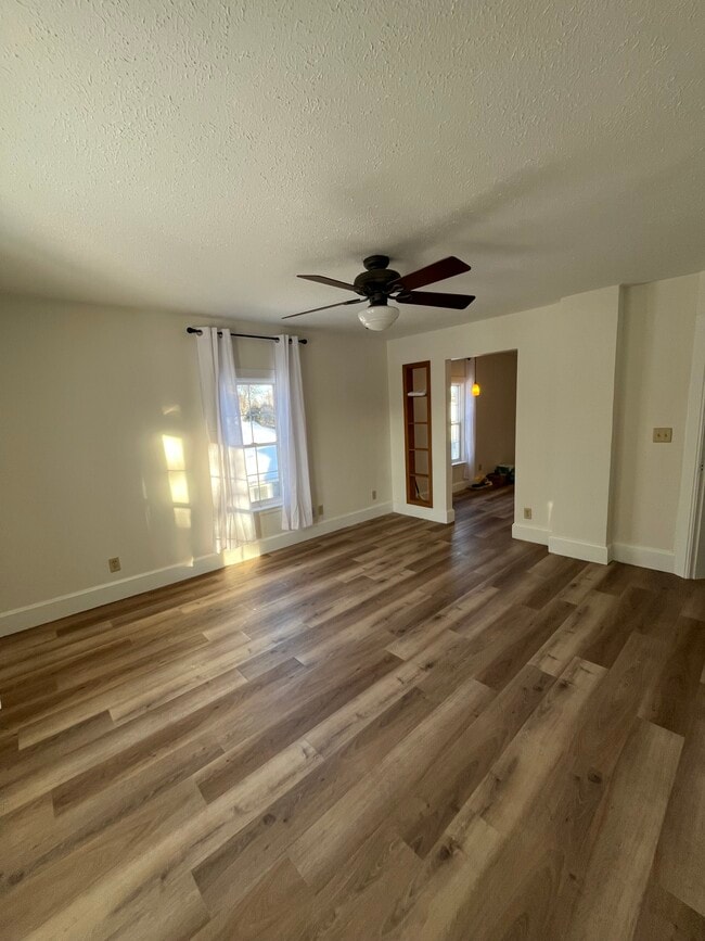 1625 Walnut St unit 3, Hastings, MN 55033 - photo 3