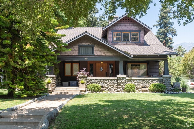Craftsman homes are in abundance in the neighborhood of Orange Hills.