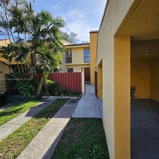 8532 NW 9th Place, Plantation, FL 33324