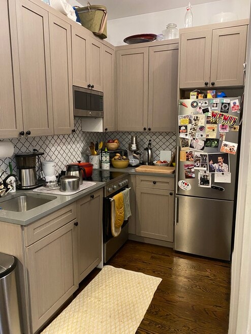 6080 Myrtle Ave unit 3H, Ridgewood, NY 11385 - photo 1